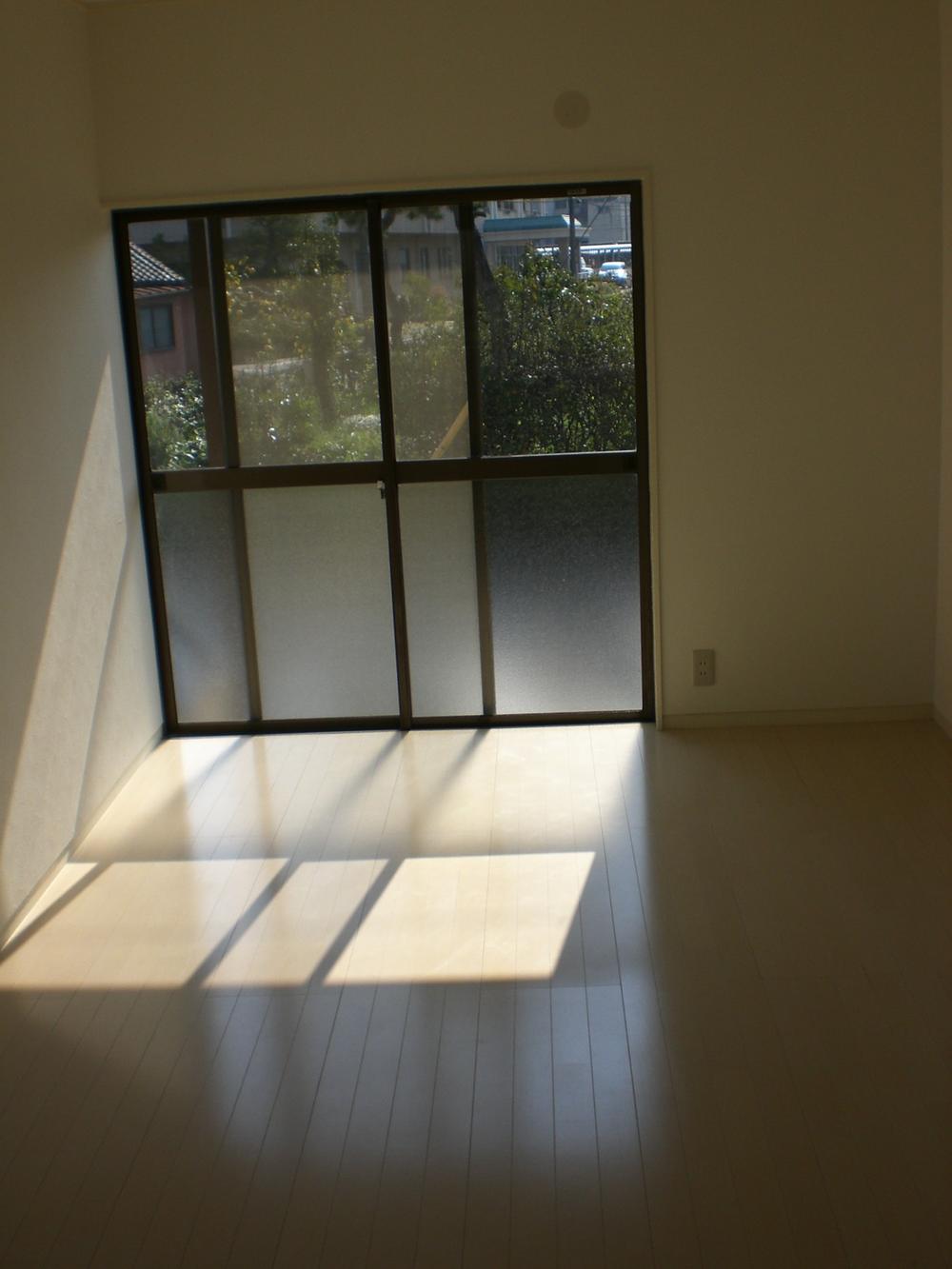 Non-living room. floor ・ Pre-wall renovation