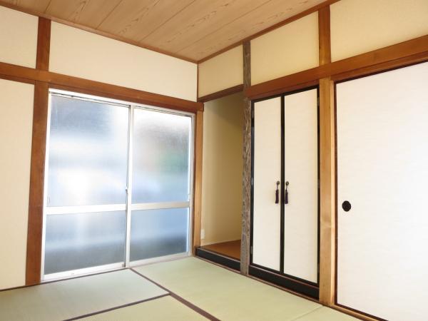 Non-living room. Leisurely Why not to spend the moments of family gatherings.