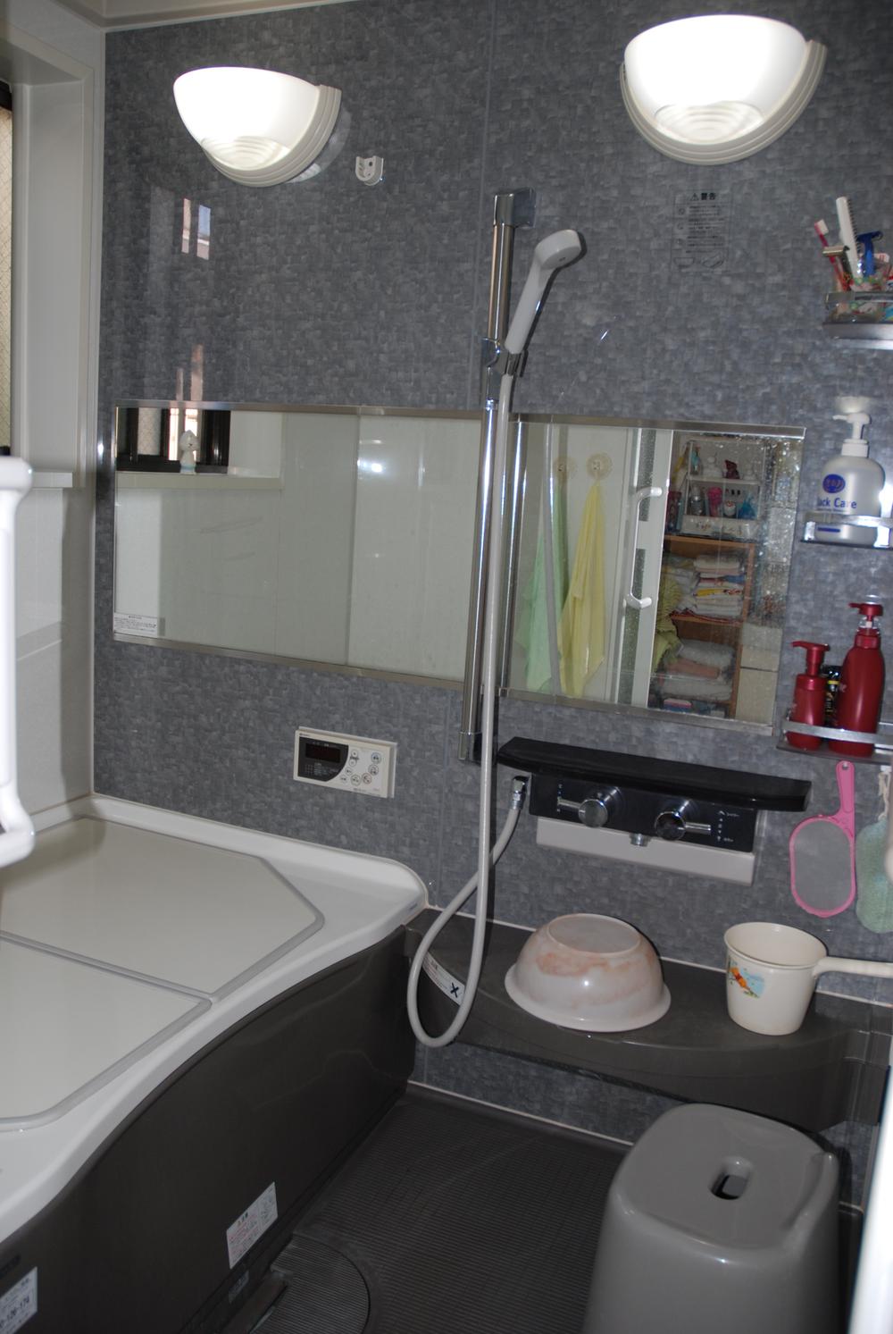 Bathroom. Indoor (11 May 2013) Shooting