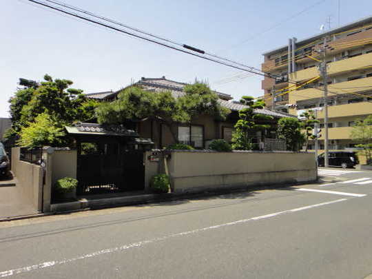 Local appearance photo