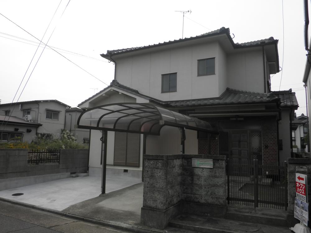 Local appearance photo. Local (11 May 2013) Shooting