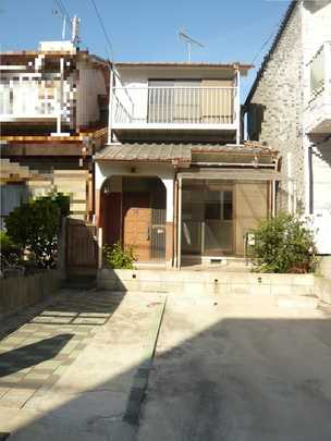 Local appearance photo