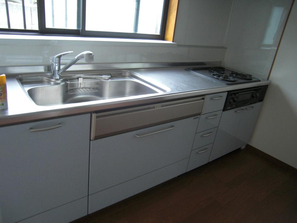 Kitchen. Indoor (June 2013) Shooting