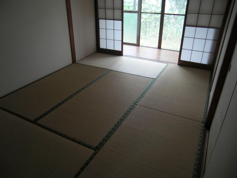 Non-living room. Indoor (June 2013) Shooting