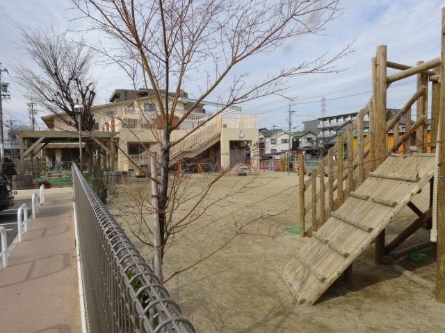 kindergarten ・ Nursery. Nursery nursery school (kindergarten ・ 880m to the nursery)