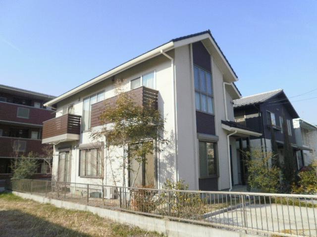 Local appearance photo. local