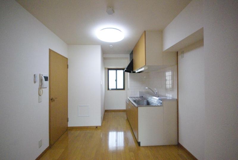 Living and room. DK6.5 Pledge