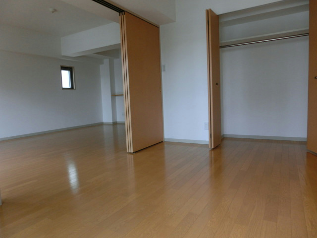 Other room space. Western-style 6 Pledge (from veranda direction)