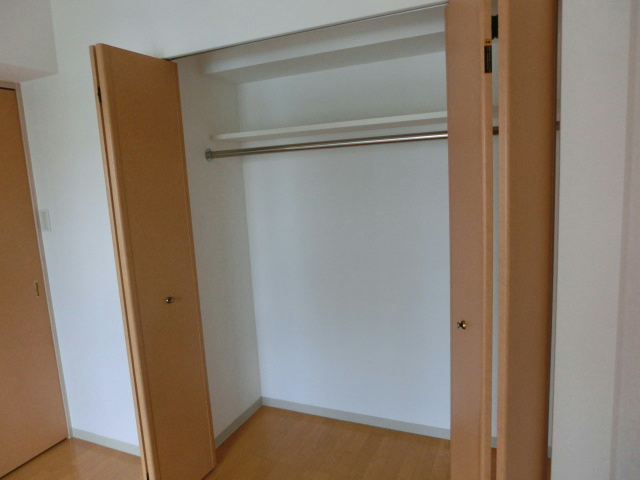 Receipt. Western-style housing ・ closet