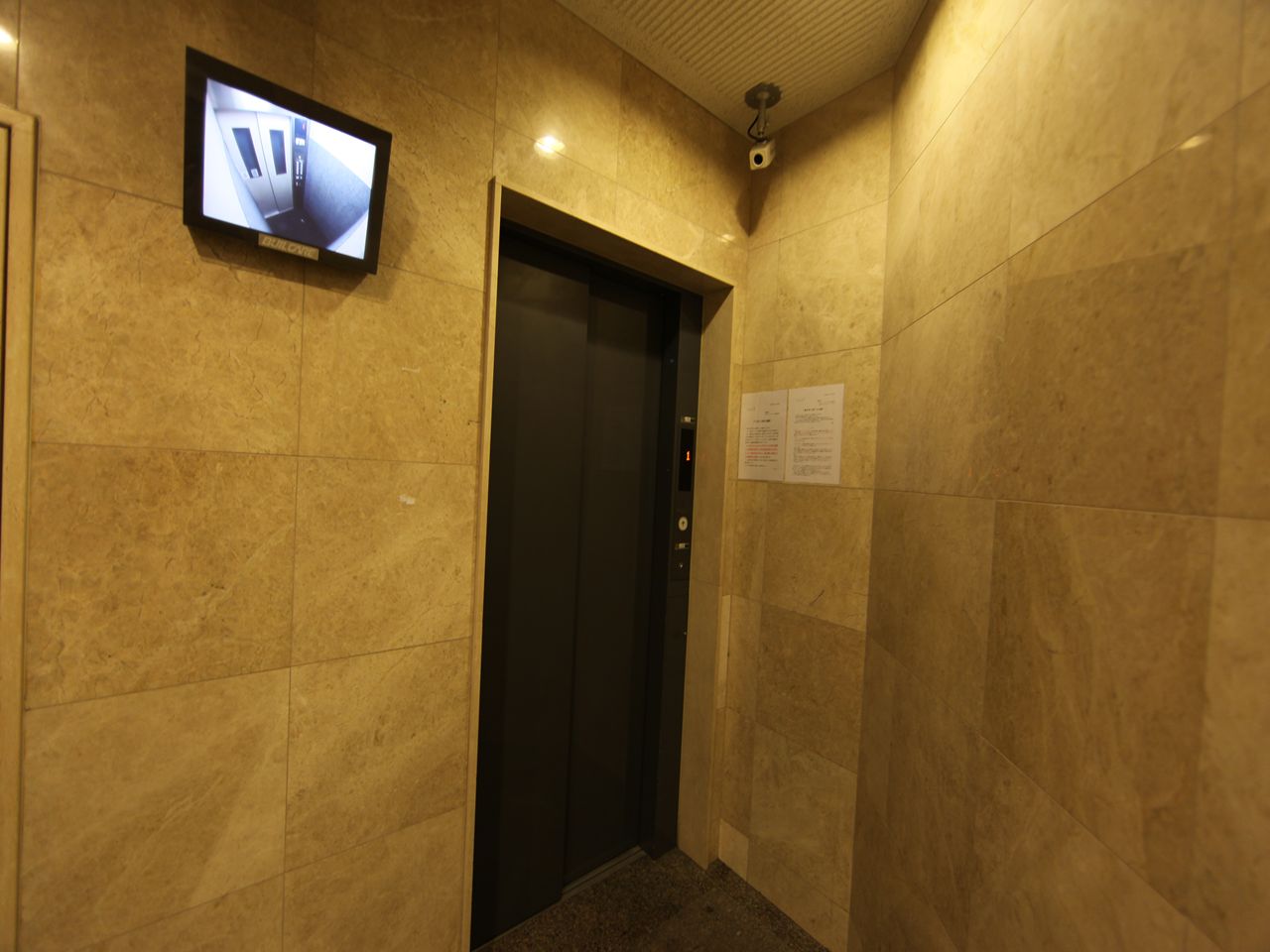 Entrance. With auto lock With security cameras