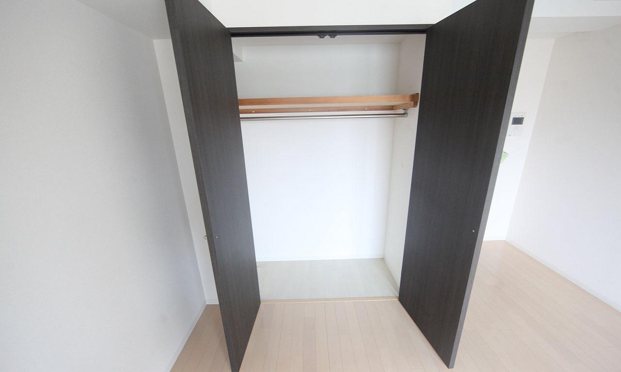 Receipt. closet Storage rich have