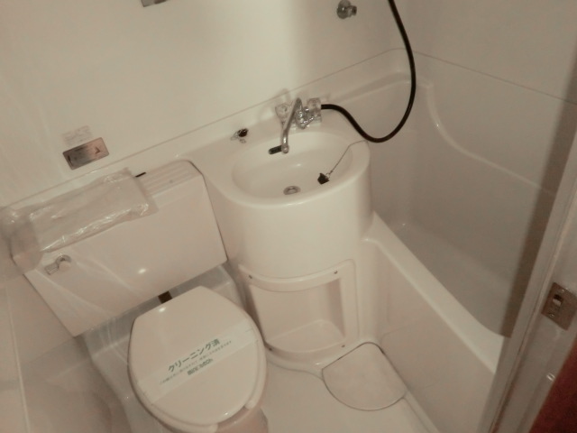 Toilet. Washbasin