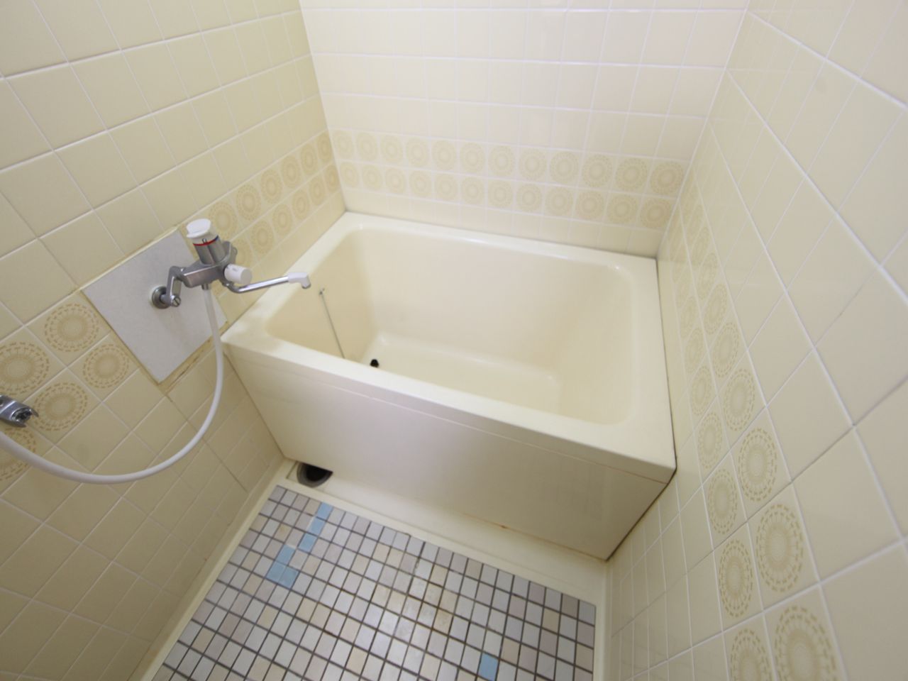 Bath. Bathroom (Gas hot water supply, Bus toilet is another)