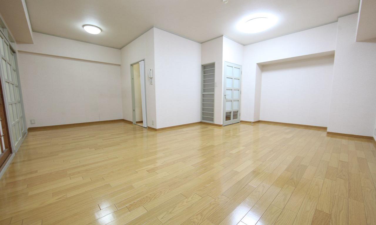 Living and room. LDK16.0 Pledge (Air conditioning, With lighting)