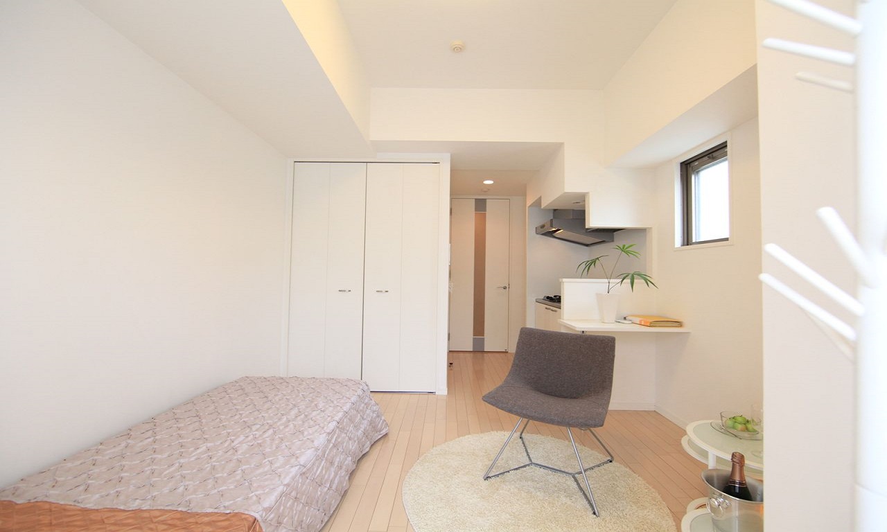 Other room space. Western-style 8.4 Pledge full with storage, air-conditioned