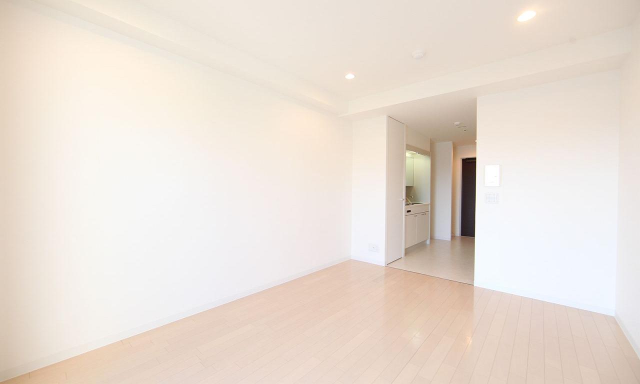 Living and room. Western-style 6.52 Pledge With storage, air-conditioned