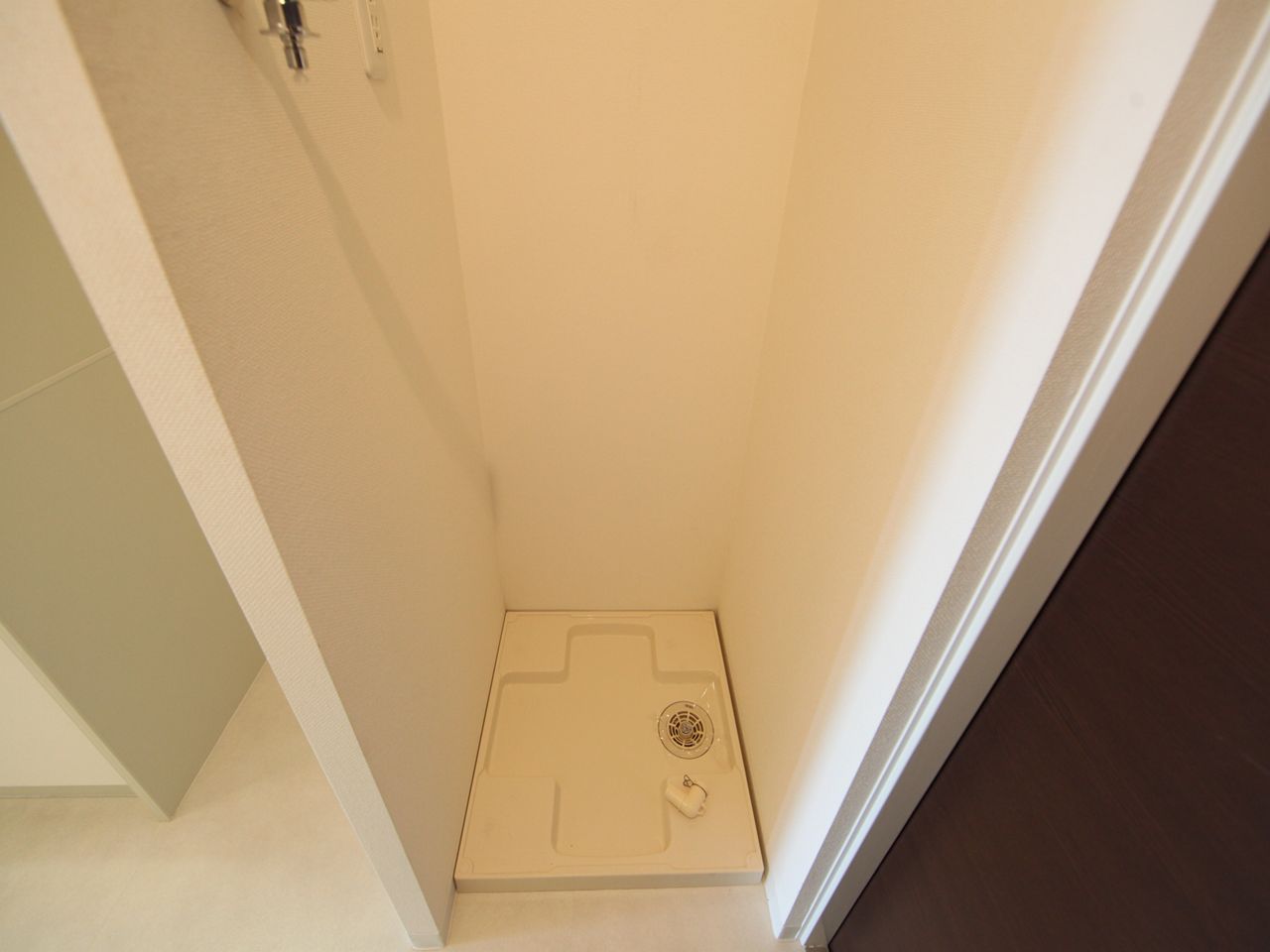 Other Equipment. Indoor Laundry Storage You can washing machine available