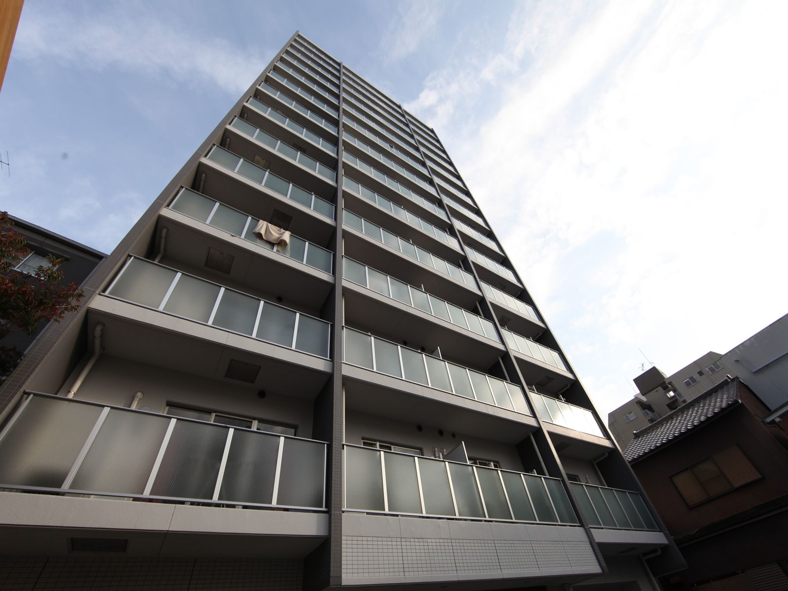 Building appearance. appearance auto lock surveillance camera Courier BOX Bike shelter