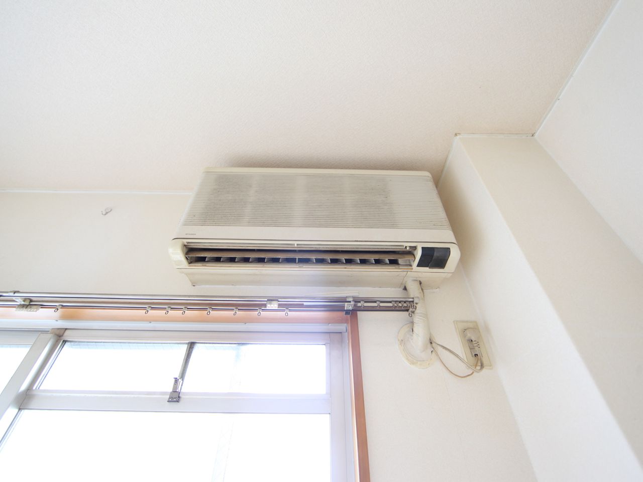 Other Equipment. Air-conditioned