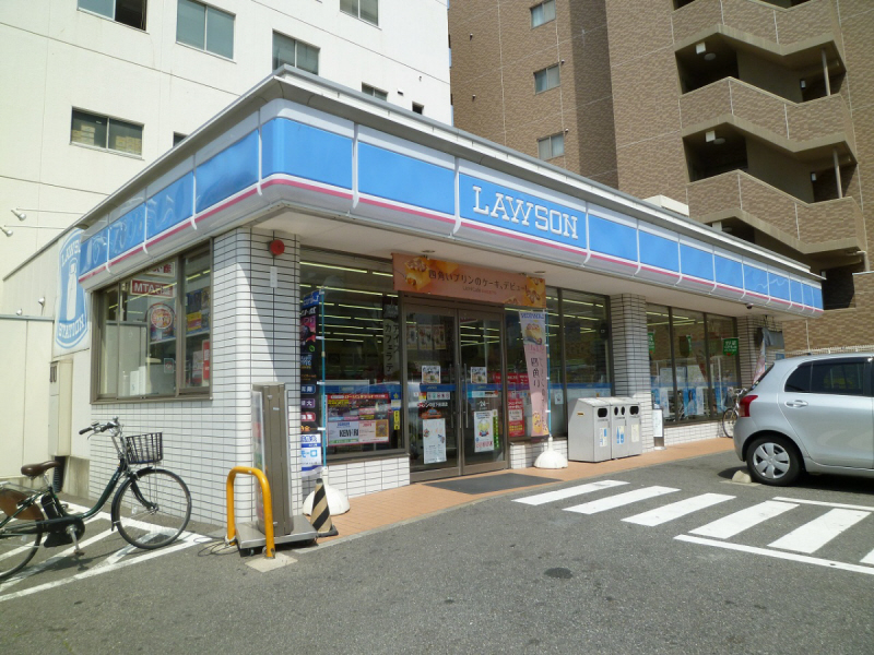 Convenience store. 97m to Naka-ku, under Maezu store Lawson (convenience store)