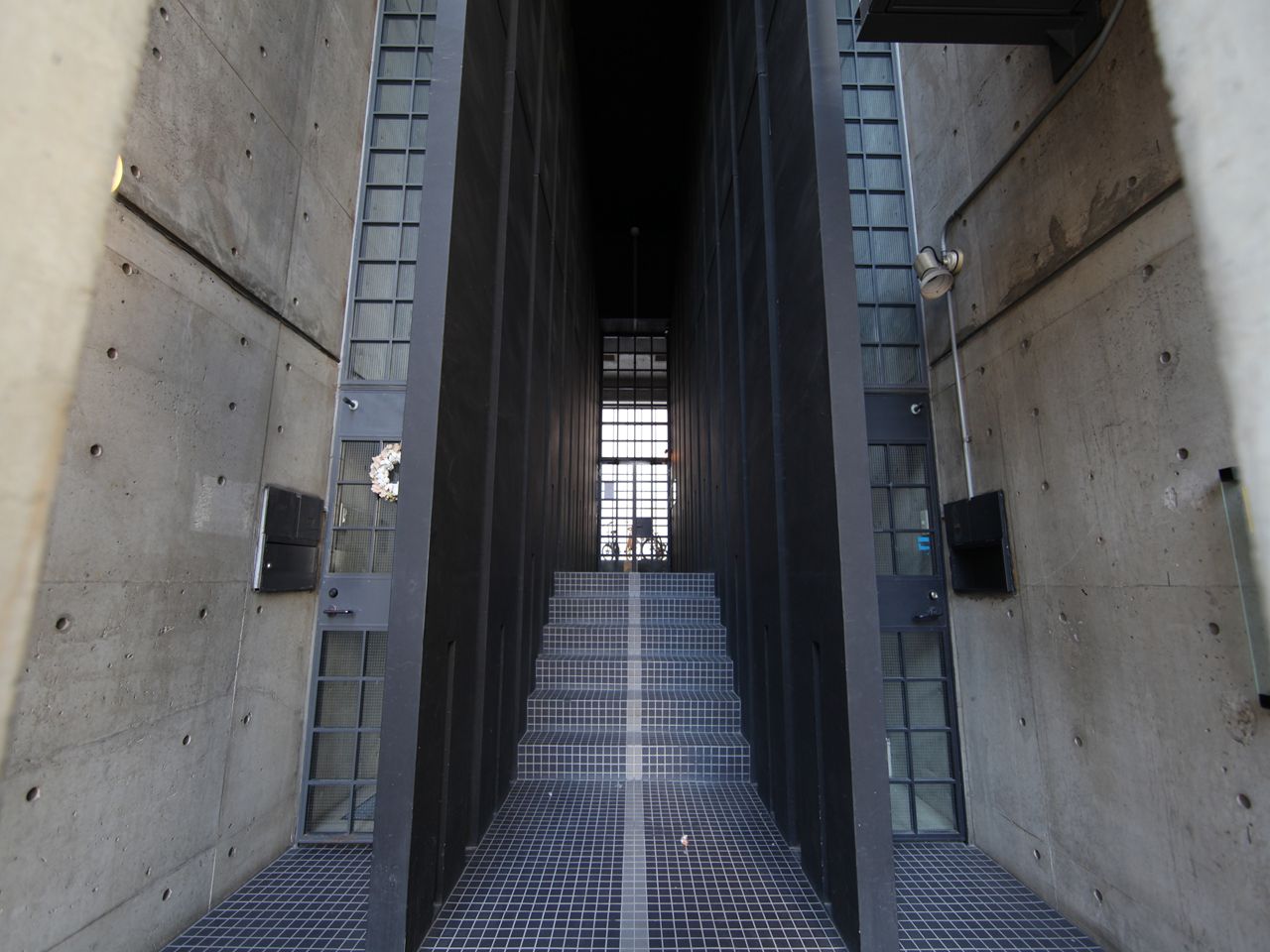 Entrance. Stylish entrance (with auto-lock)