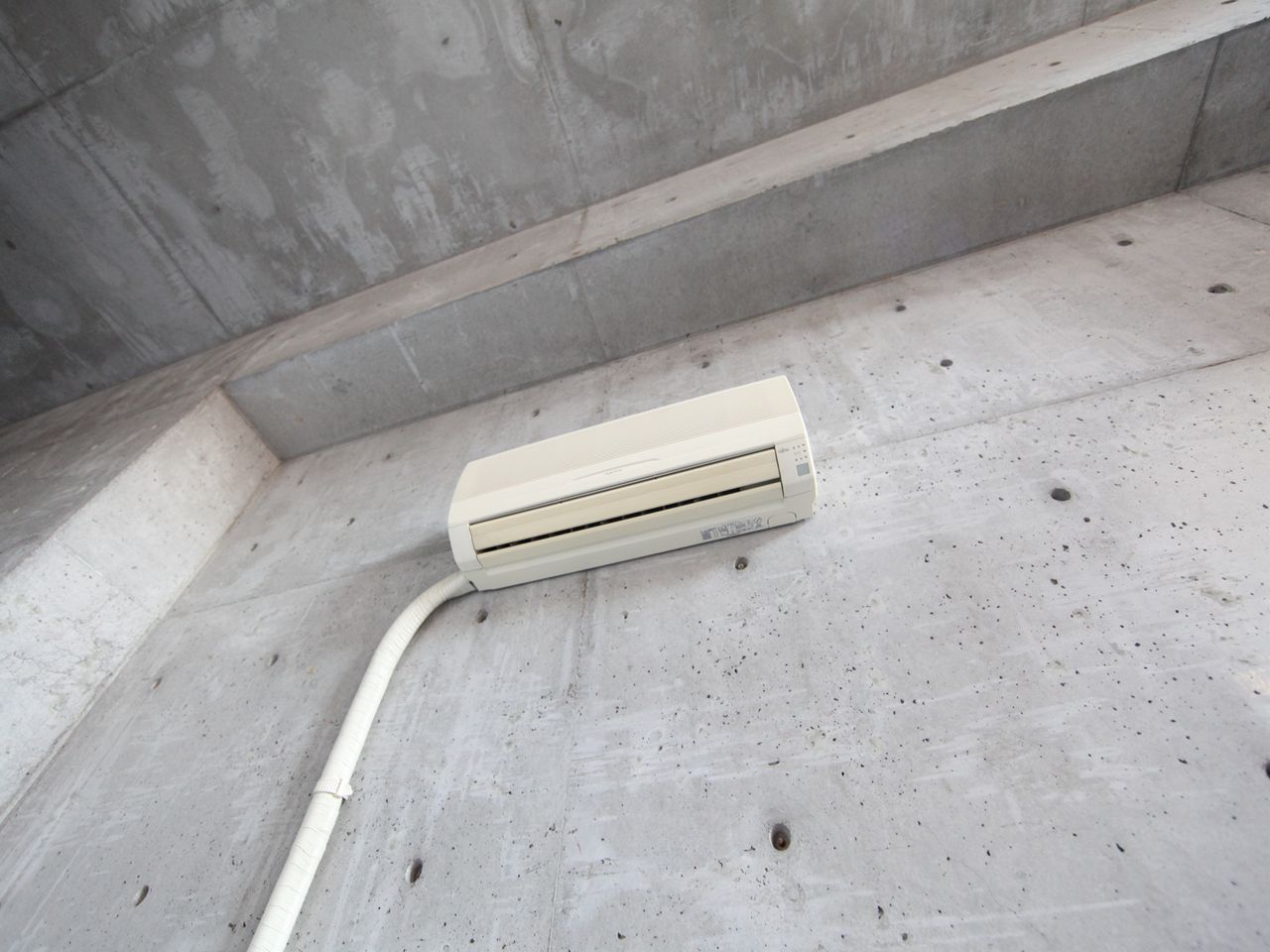 Other Equipment. Air-conditioned