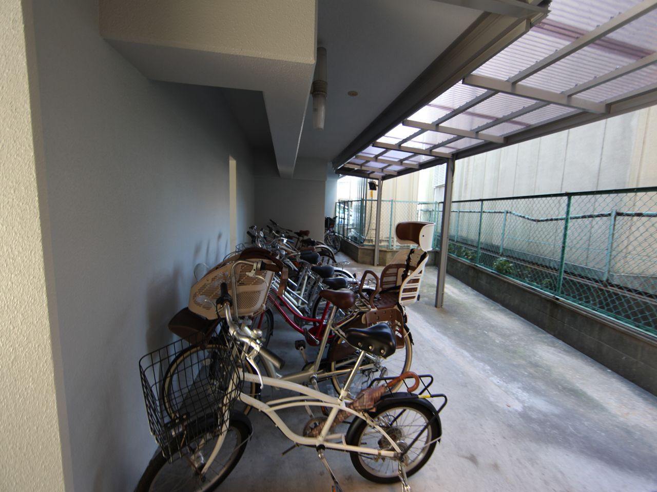 Other common areas. Bicycle Covered