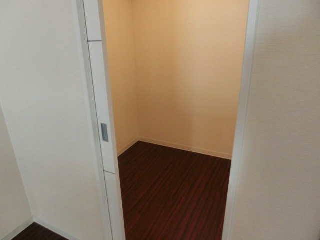 Receipt. Storage space