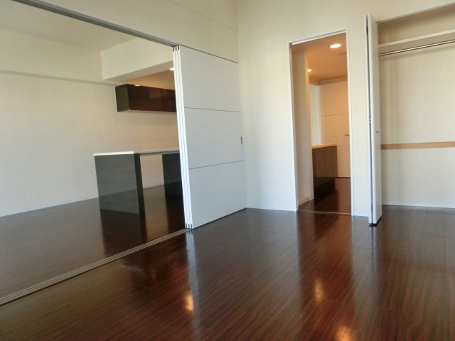 Other room space. Living from Western-style