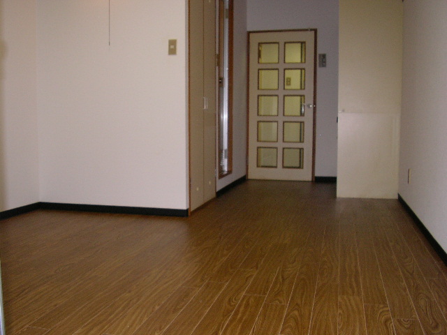 Other room space. Western-style 7.3