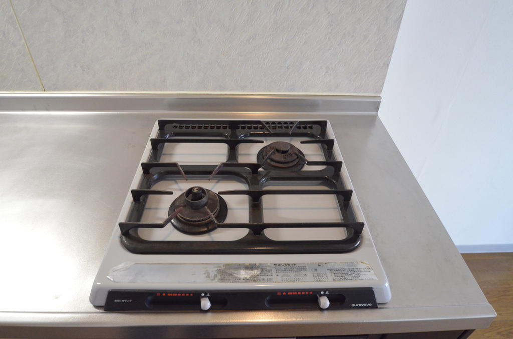 Kitchen. 2 lot gas stoves