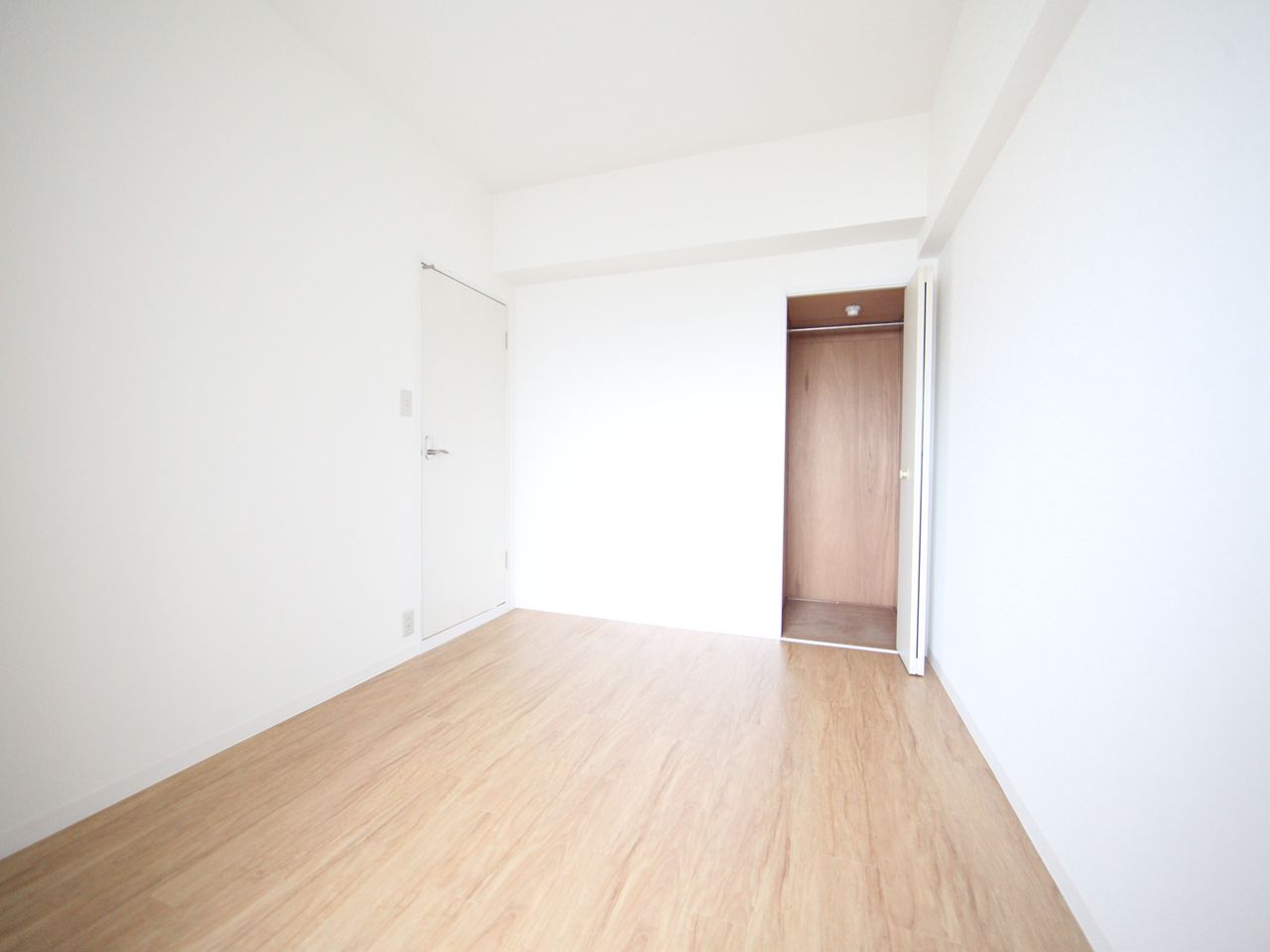 Other room space. Western-style 5.5 Pledge With closet (storage enhancement)