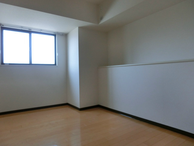 Other room space. Western-style 6 Pledge