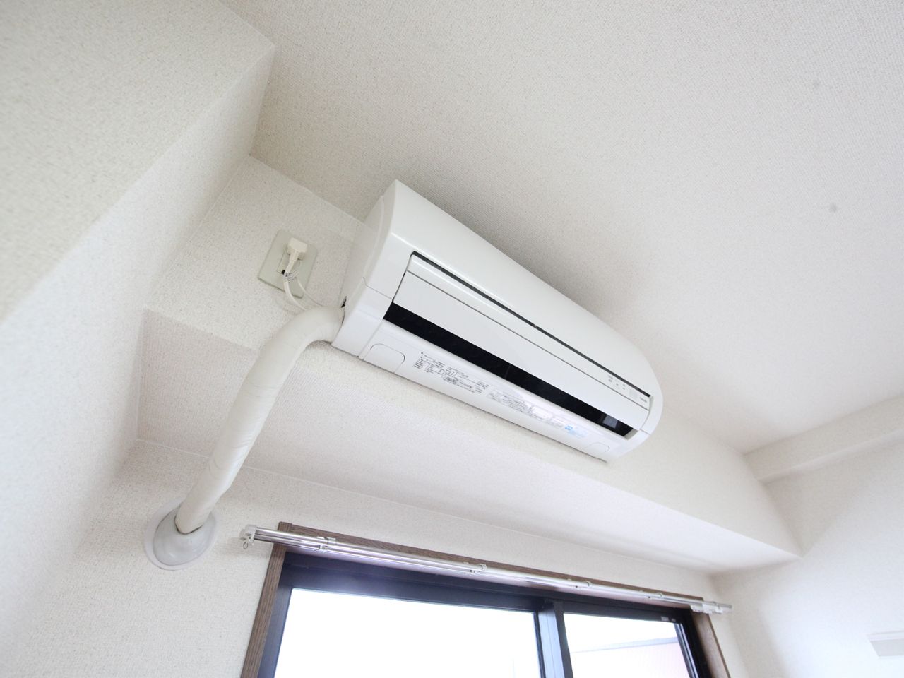 Other Equipment. Air-conditioned