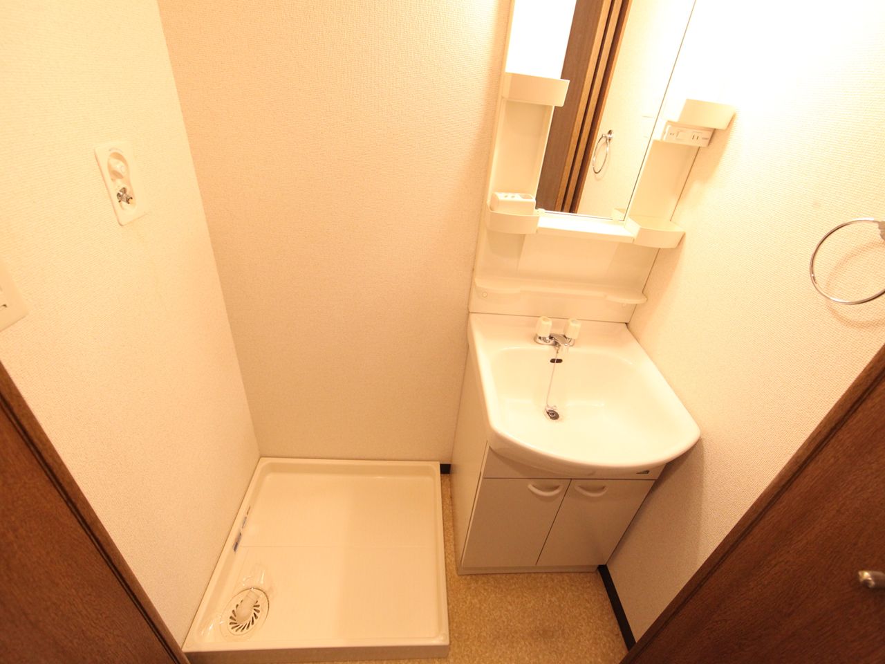 Other. Dressing room Washing machine in the room