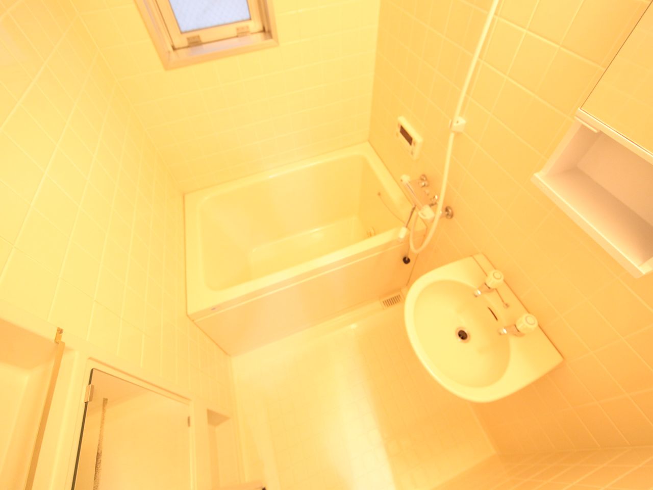 Bath. Bathroom (bath ・ A toilet) add-fired function With window