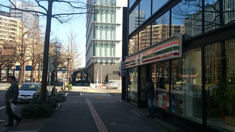 Convenience store. Seven-Eleven Nagoya Sakuradori Nishiki 1-chome to (convenience store) 145m