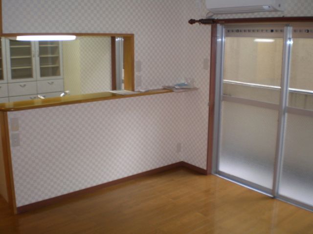 Living and room. Spacious LDK.