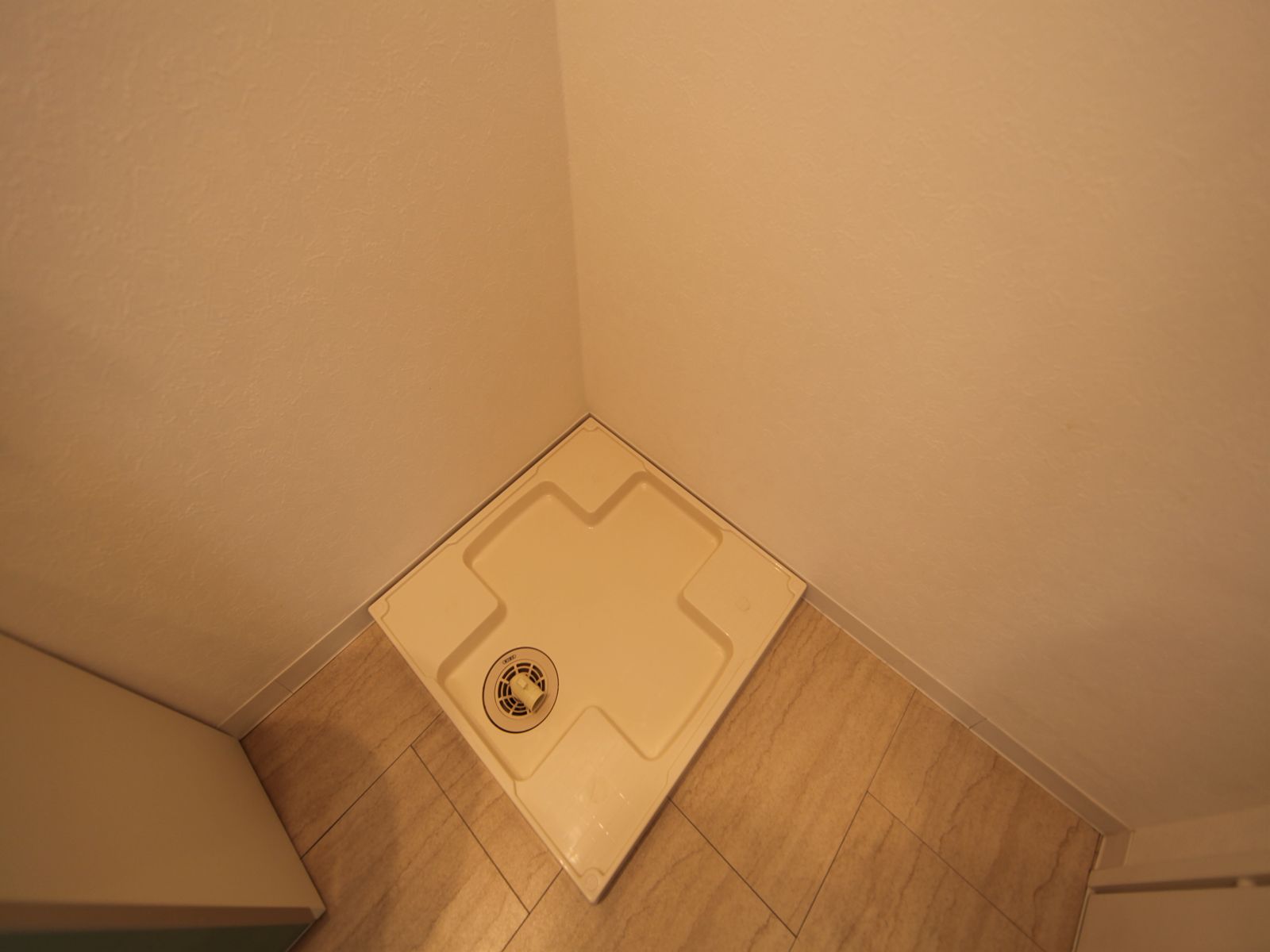 Other Equipment. Indoor Laundry Storage (washing machine available upon request)