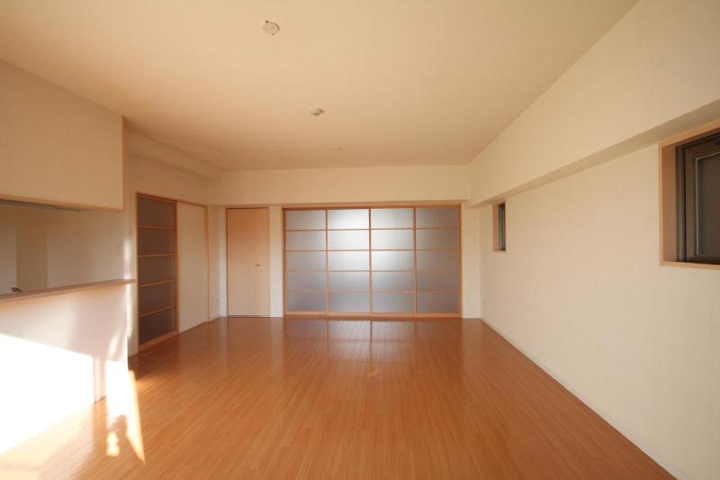 Living and room. LDK21 Pledge