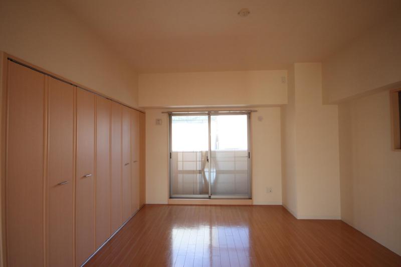 Other room space. Western style room