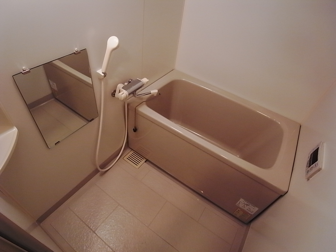 Bath. With reheating With bathroom dryer bath