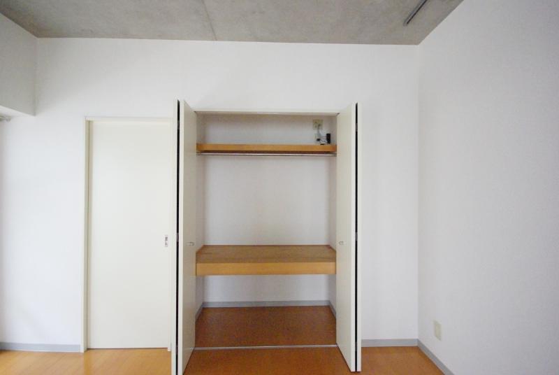 Receipt. Housed in Western-style