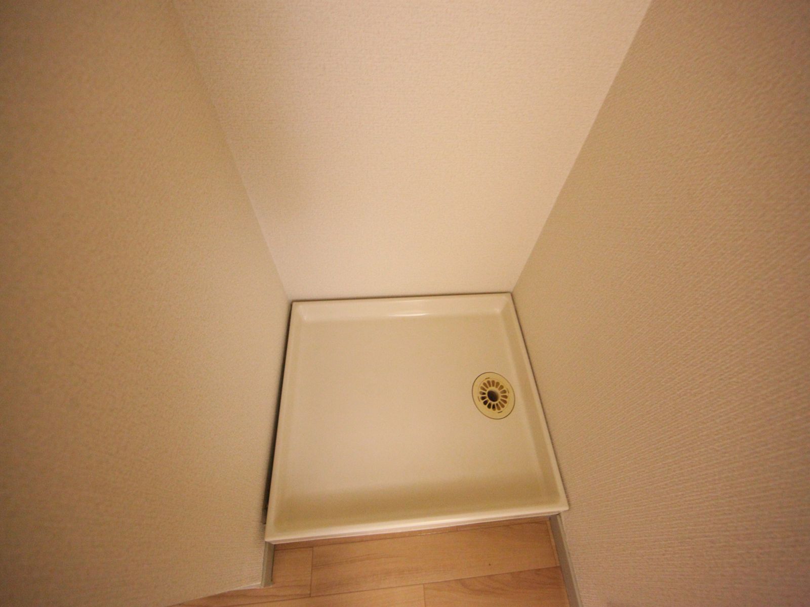 Other Equipment. Indoor Laundry Storage