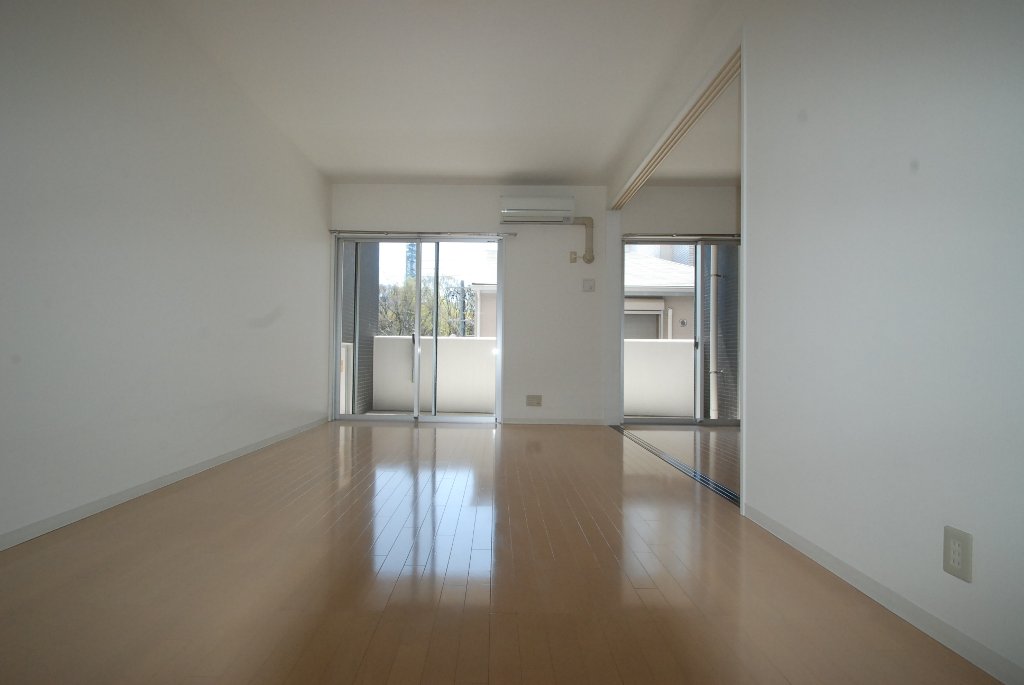 Living and room. Western style room