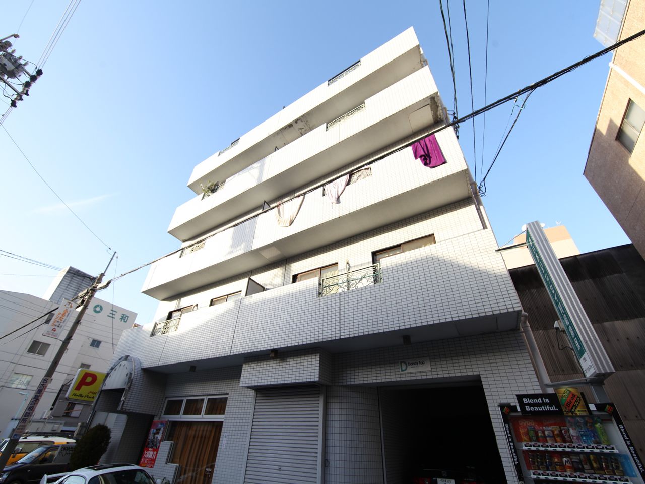 Building appearance. appearance All room Corner Room You can furniture consumer electronics available