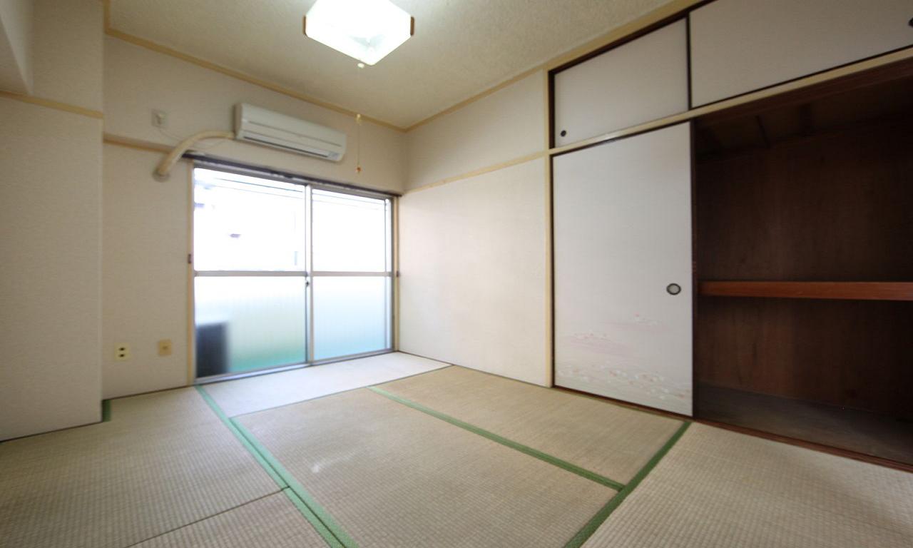Other room space. Japanese-style room 6 quires Air-conditioned We closet substantial