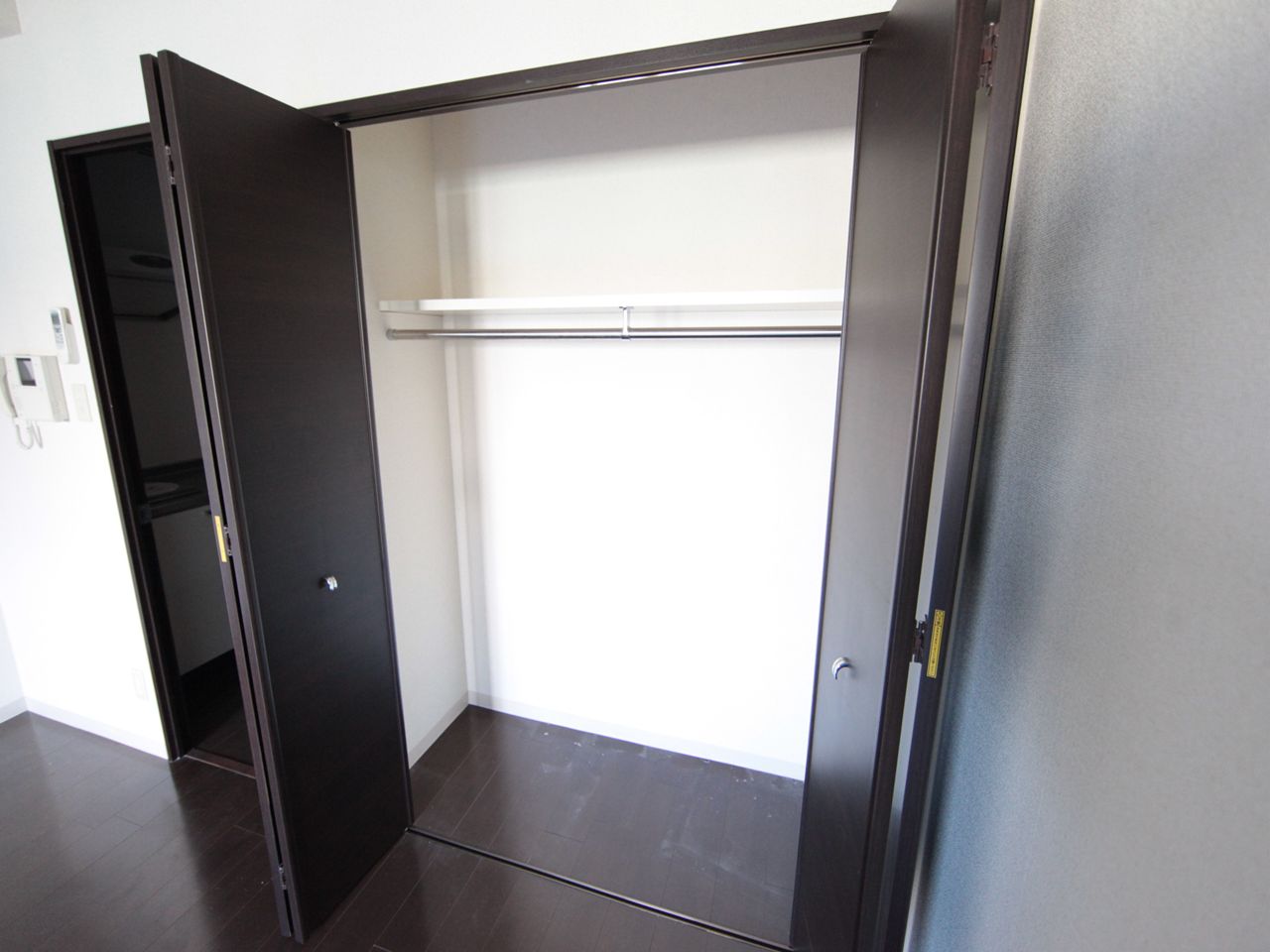 Receipt. closet Storage rich have