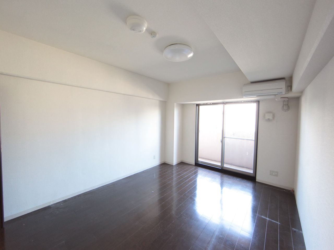 Other room space. Western-style 11.5 Pledge Air-conditioned Flooring