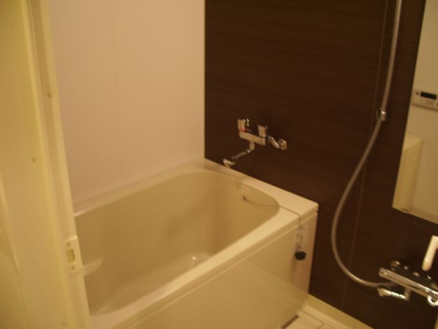 Bath. Bathroom with a bathroom dryer